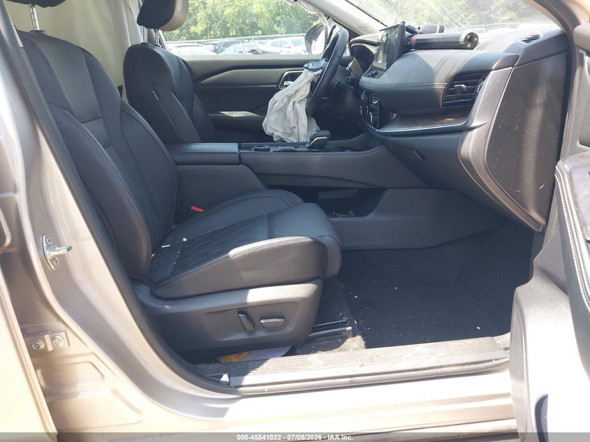 2024 Nissan Rogue VIN JN8BT3DD0RW450924 IAAI salvage auction — LEFT FRONT, Salvage Title, sold $7,600 on 2026-08-22 (photo 5)