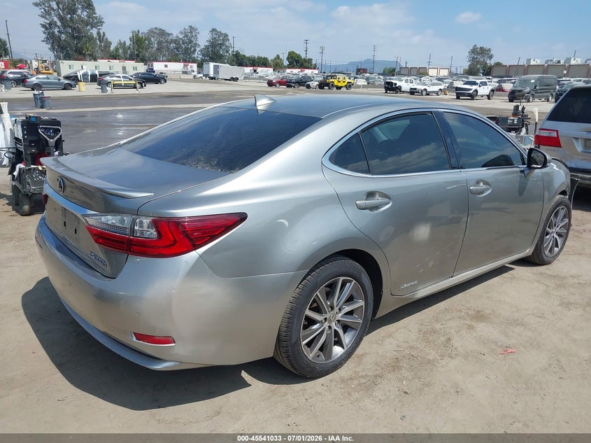 2016 Lexus VIN JTHBW1GG7G2104885 IAAI salvage auction — FRONT END, Salvage (California), sold $25 on 2026-08-02 (photo 4)