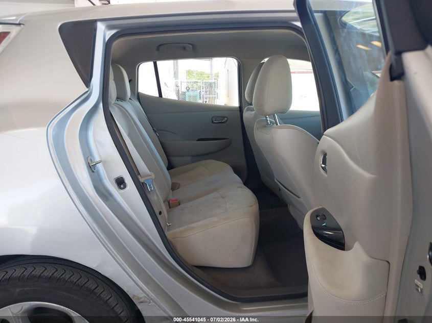 2012 Nissan Leaf VIN JN1AZ0CP9CT022572 IAAI salvage auction — SIDE, Rebuildable (Florida), sold $225 on 2026-07-30 (photo 8)