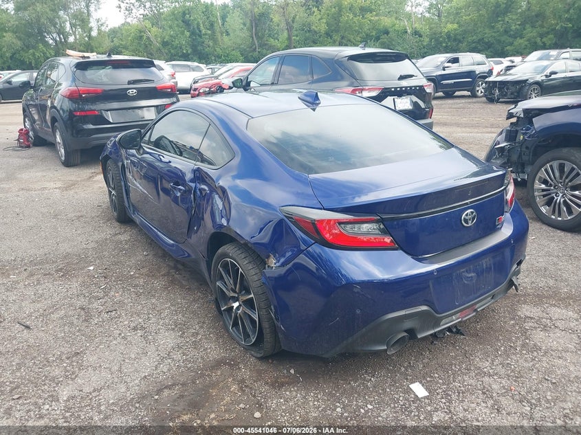 2022 Toyota Gr 86 VIN JF1ZNBC18N8755324 IAAI salvage auction — SIDE, Salvage (Ohio), sold $1,050 on 2026-07-31 (photo 3)