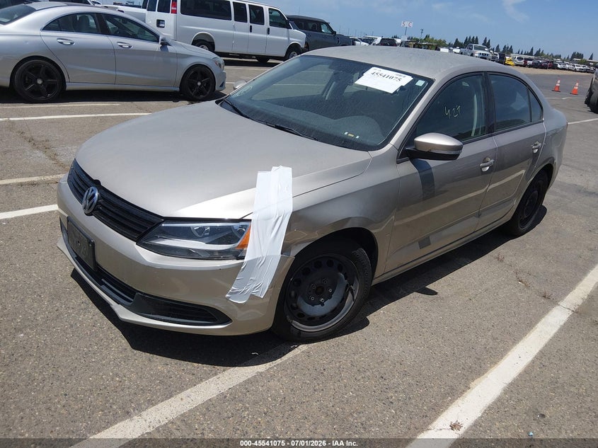 2012 Volkswagen Jetta VIN 3VWDP7AJ4CM463237 IAAI salvage auction — LEFT FRONT, Salvage Title, sold $2,200 on 2026-08-09 (photo 2)