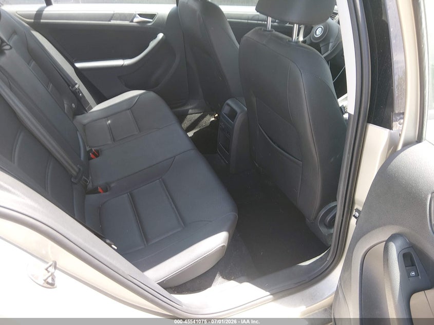 2012 Volkswagen Jetta VIN 3VWDP7AJ4CM463237 IAAI salvage auction — LEFT FRONT, Salvage Title, sold $2,200 on 2026-08-09 (photo 8)