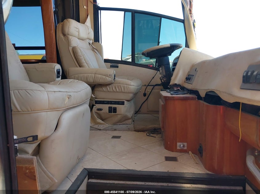 2006 Roadmaster rail Monocoque VIN 1RF10551061038035 IAAI salvage auction — FRONT END, Salvage (Arizona), sold $1,100 on 2026-07-21 (photo 5)