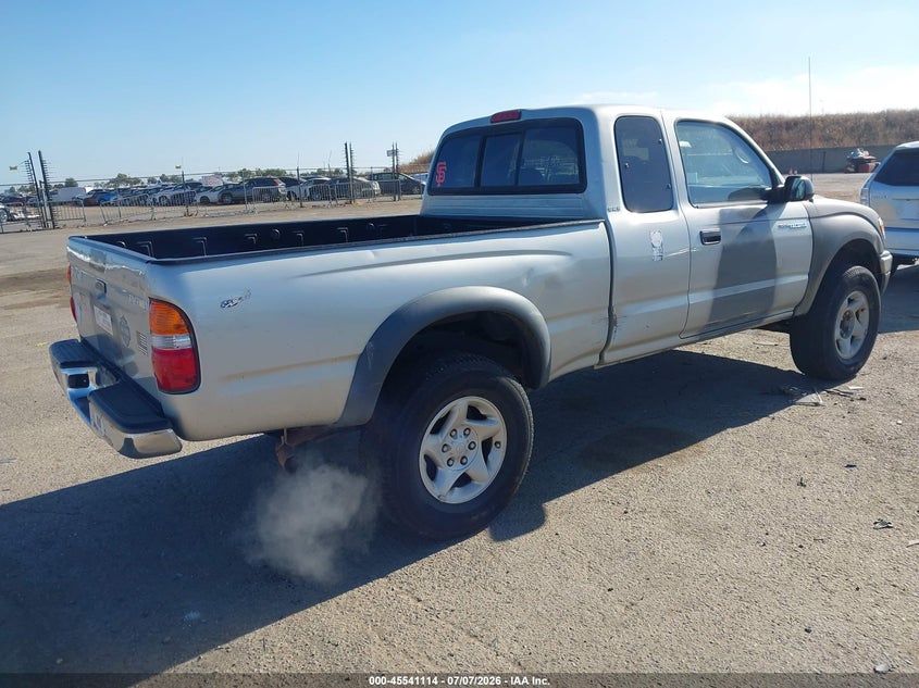 2001 Toyota Tacoma VIN 5TESM92N61Z870069 IAAI salvage auction — NORMAL WEAR, Clear - Dealer Only (California), sold $2,200 on 2026-07-15 (photo 4)