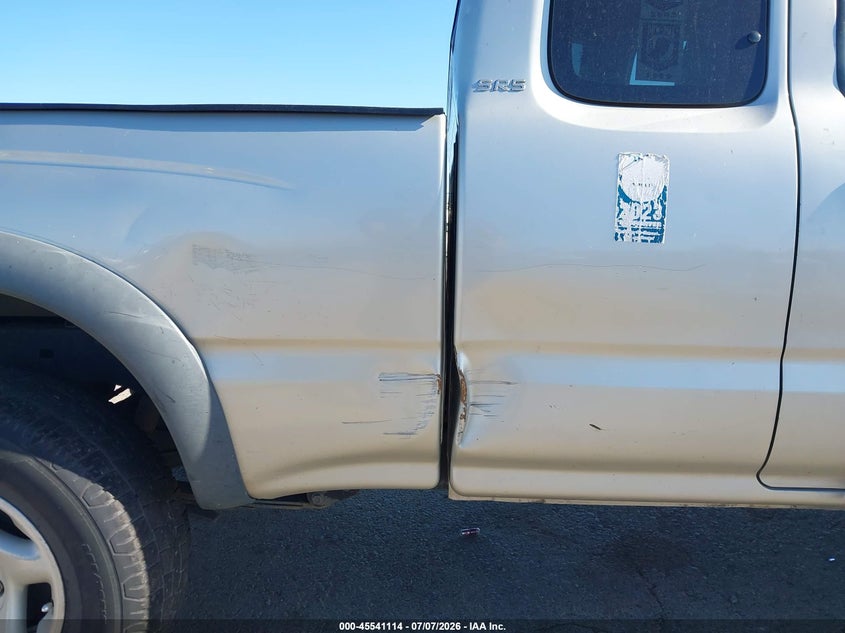 2001 Toyota Tacoma VIN 5TESM92N61Z870069 IAAI salvage auction — NORMAL WEAR, Clear - Dealer Only (California), sold $2,200 on 2026-07-15 (photo 6)