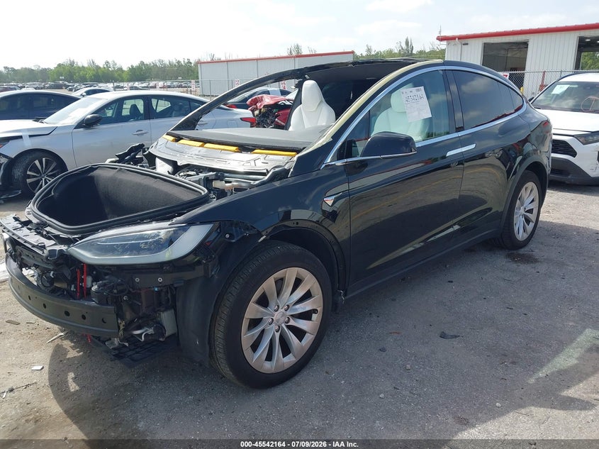 2019 Tesla Model x VIN 5YJXCAE2XKF185734 IAAI salvage auction — FRONT END, Rebuildable (Florida), sold $4,500 on 2026-07-29 (photo 2)