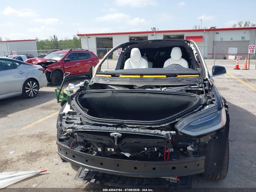 2019 Tesla Model x VIN 5YJXCAE2XKF185734 IAAI salvage auction — FRONT END, Rebuildable (Florida), sold $4,500 on 2026-07-29 (photo 6)