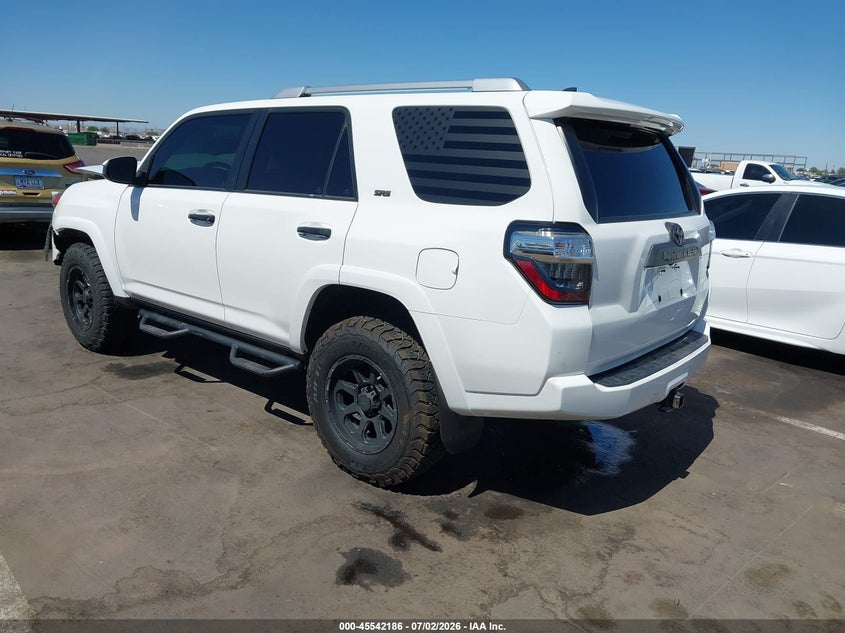 2018 Toyota 4runner VIN JTEBU5JR8J5511706 IAAI salvage auction — RIGHT FRONT, Salvage Title, sold $6,800 on 2026-07-20 (photo 3)