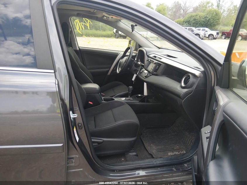 2017 Toyota Rav 4 VIN JTMRFREV2HJ147635 IAAI salvage auction — NO DAMAGE, Salvage Title, sold $4,100 on 2026-07-23 (photo 5)