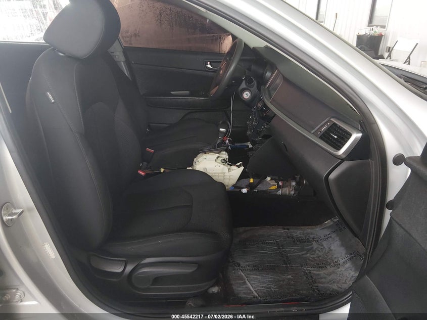 2020 Kia Optima VIN 5XXGT4L30LG431329 IAAI salvage auction — WATER/FLOOD, Salvage (Texas), sold $1,875 on 2026-07-24 (photo 5)