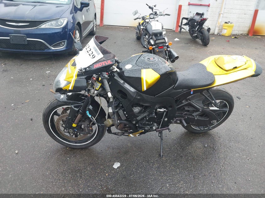 2007 Suzuki Gsx-r750 VIN JS1GR7KA072101468 IAAI salvage auction — LEFT SIDE, Mv-907A (New York), sold $1,400 on 2026-07-29 (photo 9)