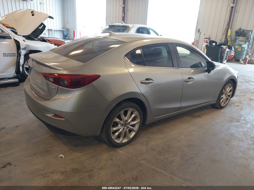 2015 Mazda 3 VIN JM1BM1W34F1230714 IAAI salvage auction — NORMAL WEAR, Clear (Michigan), sold $800 on 2026-07-21 (photo 4)
