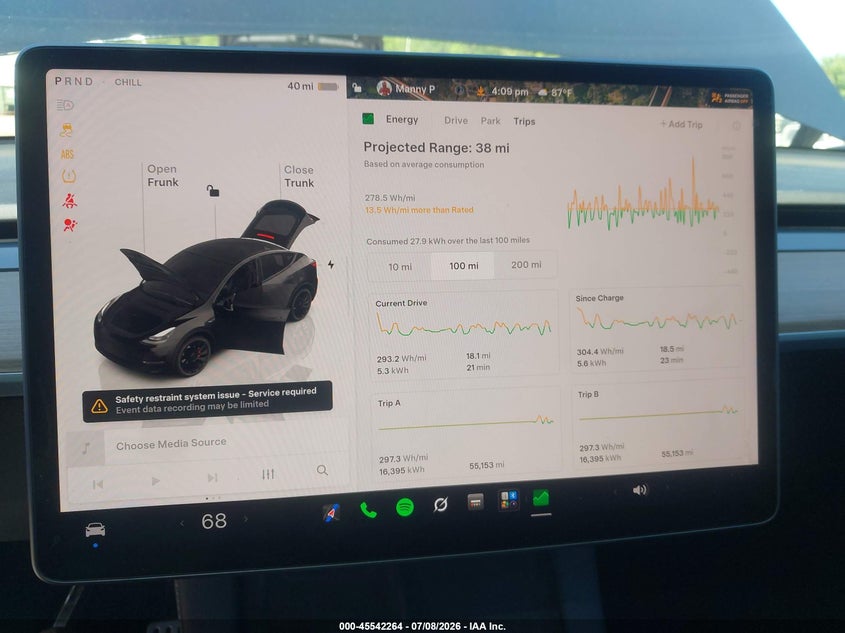 2023 Tesla Model y VIN 7SAYGDEF1PF698720 IAAI salvage auction — SIDE, Salvage Title, sold $8,400 on 2026-08-02 (photo 7)