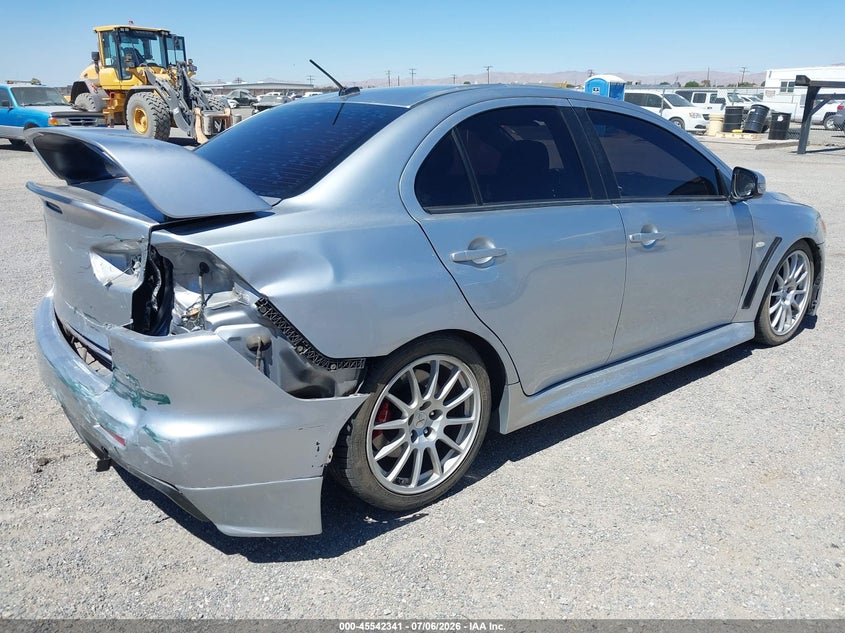 2015 Mitsubishi Lancer evolution VIN JA32W8FV8FU006606 IAAI salvage auction — FRONT & REAR, Salvage Title, sold $6,900 on 2026-07-30 (photo 4)