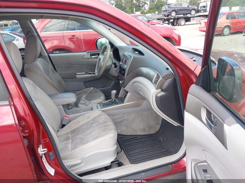 2010 Subaru Forester VIN JF2SH6CC9AH904007 IAAI salvage auction — NORMAL WEAR, Clear (Washington), sold $575 on 2026-07-29 (photo 5)