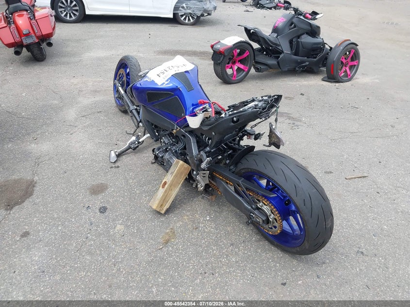 2023 Yamaha Mt VIN JYARN71E2PA003901 IAAI salvage auction — ALL OVER, Salvage Title, sold $425 on 2026-09-08 (photo 3)