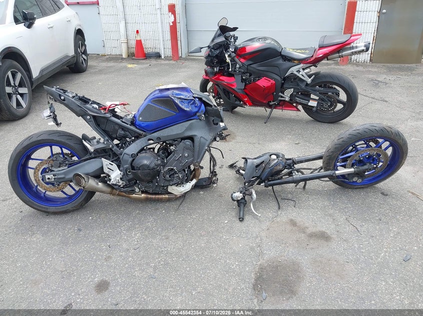 2023 Yamaha Mt VIN JYARN71E2PA003901 IAAI salvage auction — ALL OVER, Salvage Title, sold $425 on 2026-09-08 (photo 8)