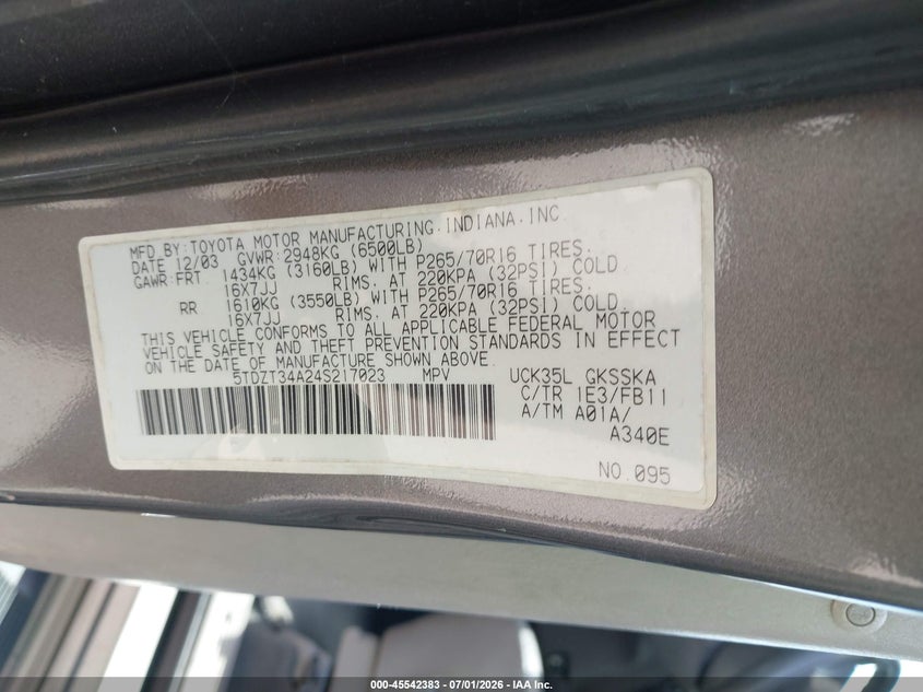2004 Toyota Sequoia VIN 5TDZT34A24S217023 IAAI salvage auction — NORMAL WEAR, Clear (Kansas), sold $1,050 on 2026-07-08 (photo 9)