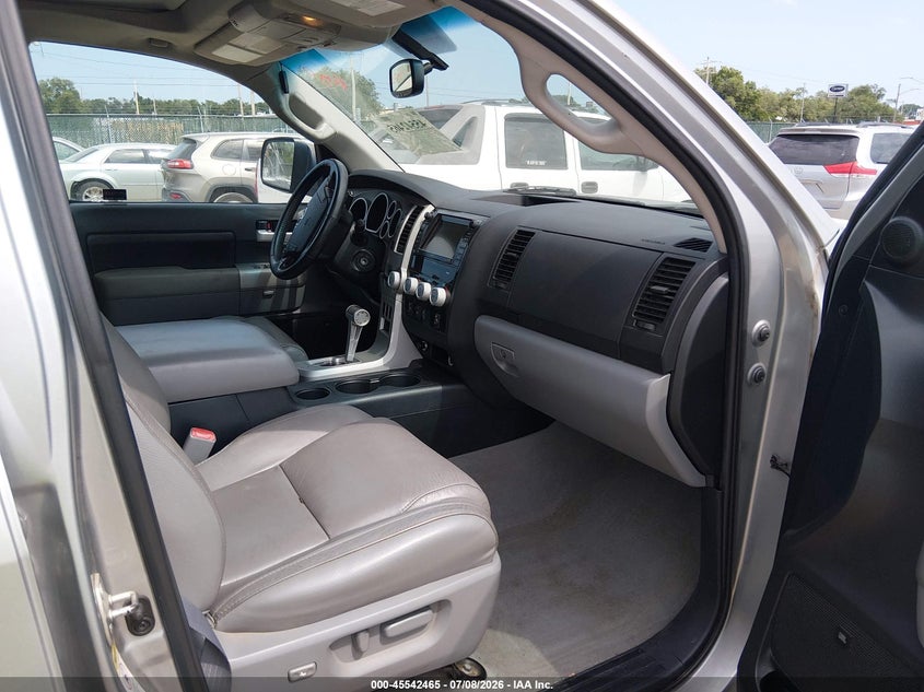 2008 Toyota Tundra VIN 5TBDV58118S520576 IAAI salvage auction — HAIL, Salvage (Kansas), sold $5,600 on 2026-07-31 (photo 5)