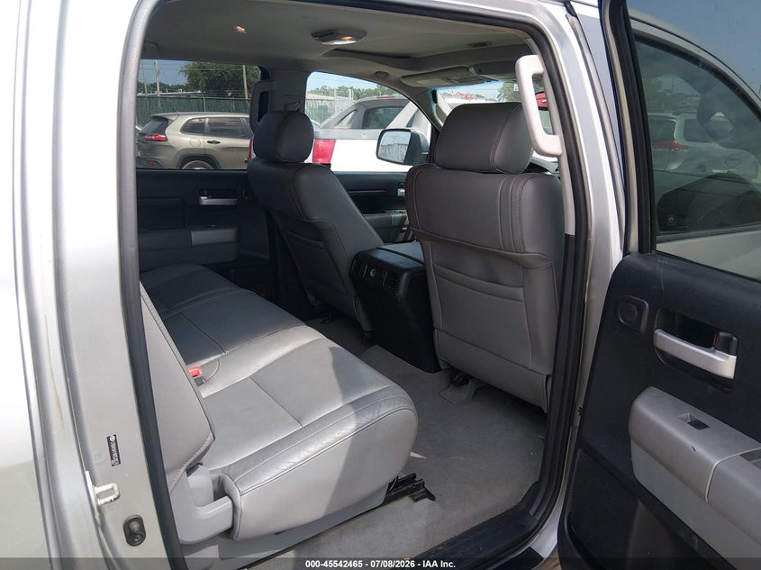 2008 Toyota Tundra VIN 5TBDV58118S520576 IAAI salvage auction — HAIL, Salvage (Kansas), sold $5,600 on 2026-07-31 (photo 8)