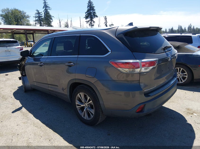2015 Toyota Highlander VIN 5TDKKRFH8FS087530 IAAI salvage auction — FRONT END, Salvage Title, sold $5,500 on 2026-07-29 (photo 3)