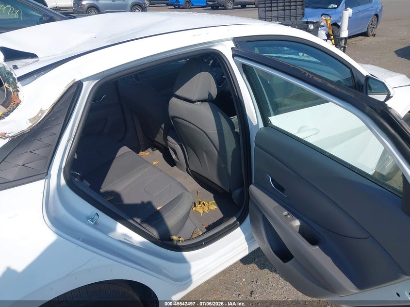 2026 Hyundai Elantra VIN KMHLL4DG0TU222596 IAAI salvage auction — ROOF, Wait Title, sold $7,975 on 2026-08-26 (photo 8)