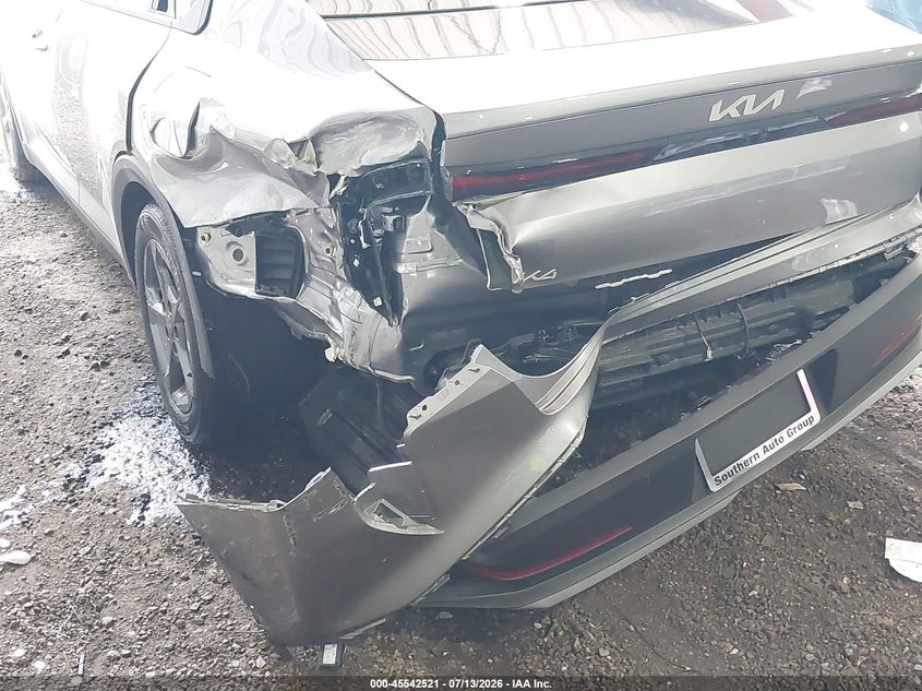 2025 Kia K4 VIN 3KPFT4DE0SE227875 IAAI salvage auction — REAR END, Salvage Title, sold $7,200 on 2026-10-08 (photo 6)
