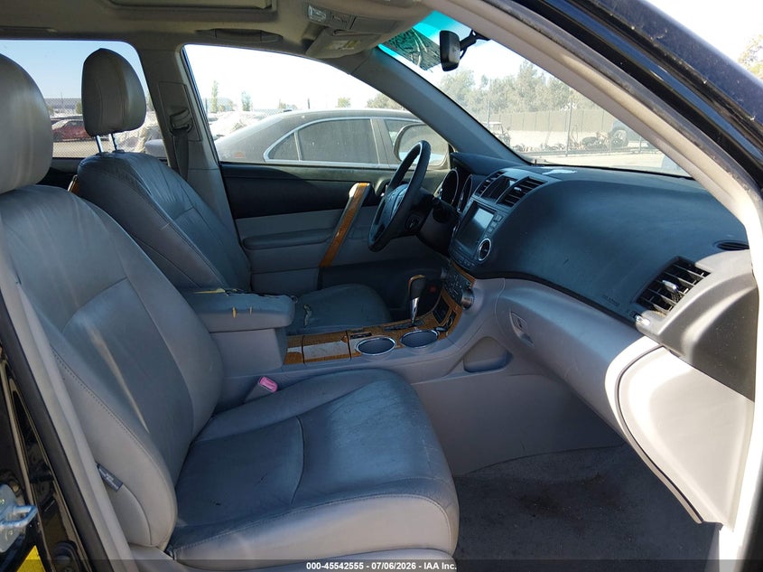 2008 Toyota Highlander hybrid VIN JTEEW44A482020715 IAAI salvage auction — LEFT FRONT, Salvage (California), sold $850 on 2026-07-29 (photo 5)