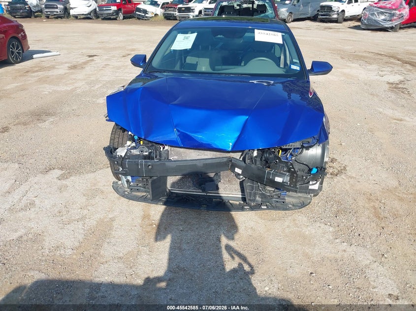 2025 Hyundai Elantra VIN KMHLS4DG8SU951723 IAAI salvage auction — FRONT END, Salvage Title, sold $5,100 on 2026-07-15 (photo 6)