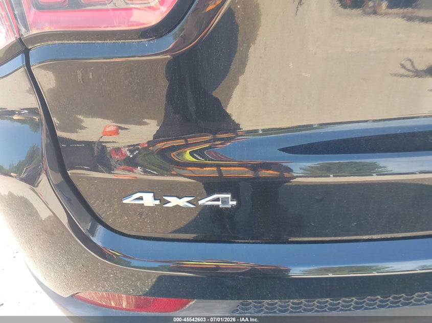 2019 Jeep Compass VIN 3C4NJDAB2KT645636 IAAI salvage auction — NORMAL WEAR, SF97 (New Hampshire), sold $3,450 on 2026-07-23 (photo 6)