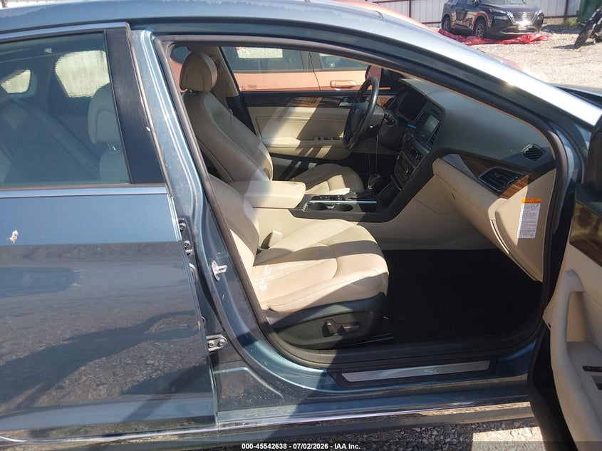 2016 Hyundai Sonata VIN KMHE34L12GA008240 IAAI salvage auction — NORMAL WEAR, Clear (Arkansas), sold $1,525 on 2026-07-30 (photo 5)