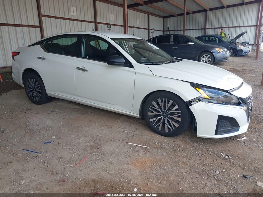 2025 Nissan Altima VIN 1N4BL4DV5SN399898 IAAI salvage auction — LEFT FRONT, Enterprise Vehicles Clear Only (Texas), sold $9,850 on 2026-07-09 (photo 1)