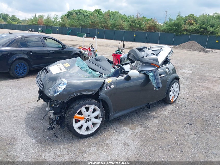 2006 Mini Cooper VIN WMWRE33556TJ39529 IAAI salvage auction — ALL OVER, Clear (Indiana), sold $225 on 2026-08-11 (photo 2)