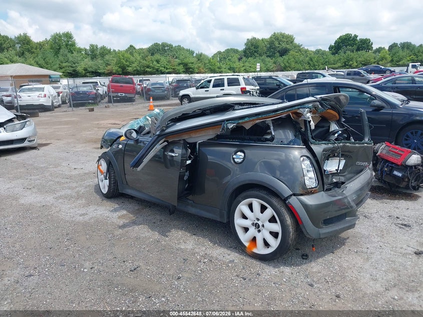 2006 Mini Cooper VIN WMWRE33556TJ39529 IAAI salvage auction — ALL OVER, Clear (Indiana), sold $225 on 2026-08-11 (photo 3)