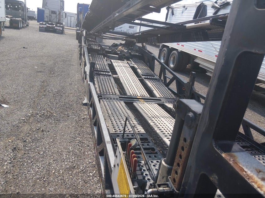 2020 Cottrell Inc Unknown VIN 5E0AX1746LG405001 IAAI salvage auction — Unknown, Salvage (Pennsylvania), sold $8,500 on 2026-08-07 (photo 5)