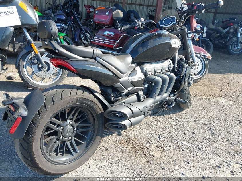 2022 Triumph motorcycle Rocket VIN SMTG10JX7NTAG2301 IAAI salvage auction — SIDE, Salvage (Michigan), sold $10,950 on 2026-08-12 (photo 4)