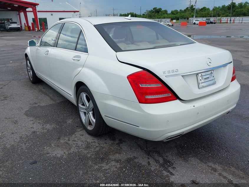 2010 Mercedes-benz S class VIN WDDNG7BB6AA314620 IAAI salvage auction — WATER/FLOOD, Salvage (Louisiana), sold $1,450 on 2026-07-29 (photo 3)