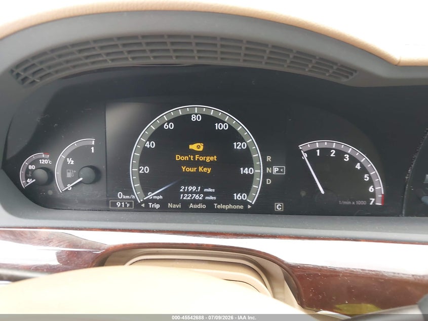 2010 Mercedes-benz S class VIN WDDNG7BB6AA314620 IAAI salvage auction — WATER/FLOOD, Salvage (Louisiana), sold $1,450 on 2026-07-29 (photo 7)