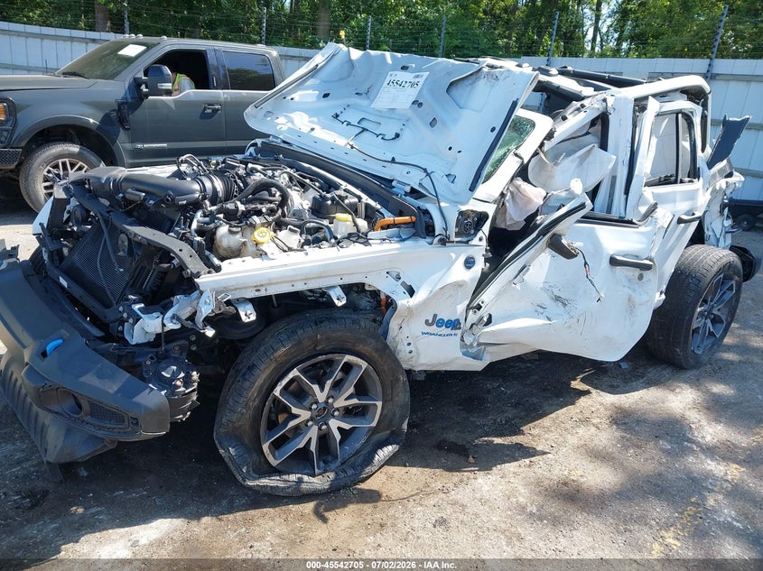 2024 Jeep Grand wagoneer VIN 1C4RJXN67RW204587 IAAI salvage auction — ALL OVER, Clear-Duplicate (Michigan), sold $4,050 on 2026-07-27 (photo 2)