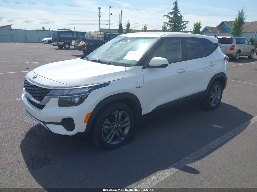 2021 Kia Seltos VIN KNDEPCAA1M7061591 IAAI salvage auction — LEFT SIDE, Enterprise Vehicles Clear Only (Oregon), sold $6,250 on 2026-07-22 (photo 2)
