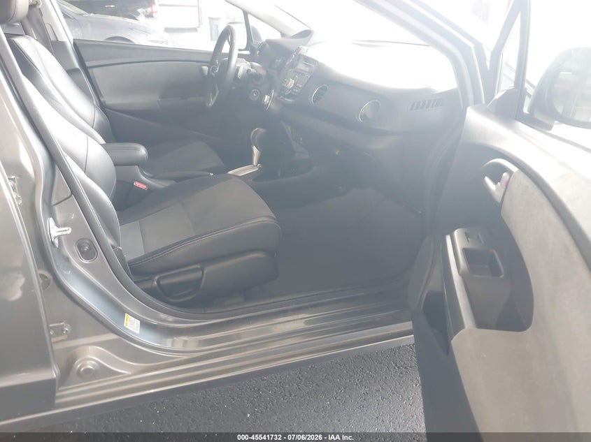 2013 Honda Insight VIN JHMZE2H71DS006436 IAAI salvage auction — NORMAL WEAR, Clear (Georgia), sold $1,425 on 2026-07-14 (photo 5)
