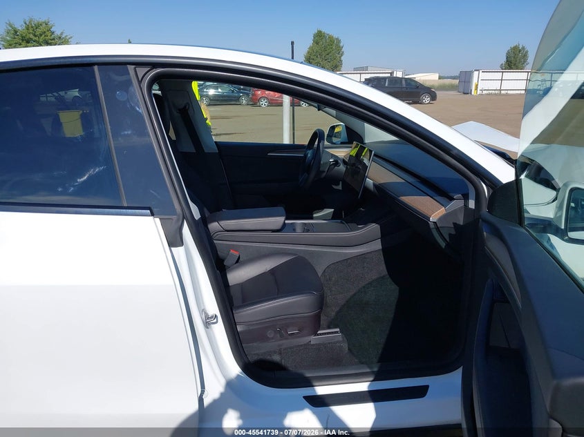 2023 Tesla Model y VIN 7SAYGDEE7PF592733 IAAI salvage auction — FRONT END, Bill Of Sale (Washington), sold $3,950 on 2026-07-28 (photo 5)