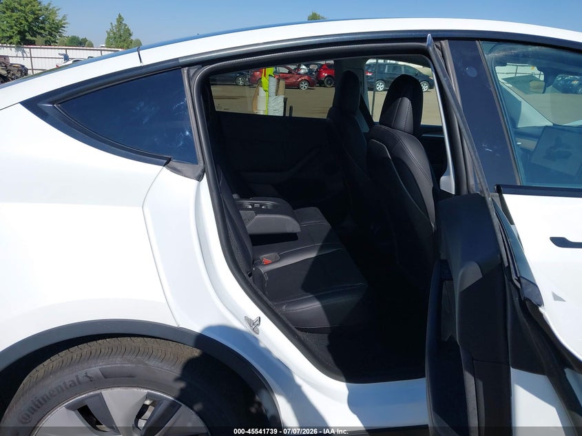 2023 Tesla Model y VIN 7SAYGDEE7PF592733 IAAI salvage auction — FRONT END, Bill Of Sale (Washington), sold $3,950 on 2026-07-28 (photo 8)