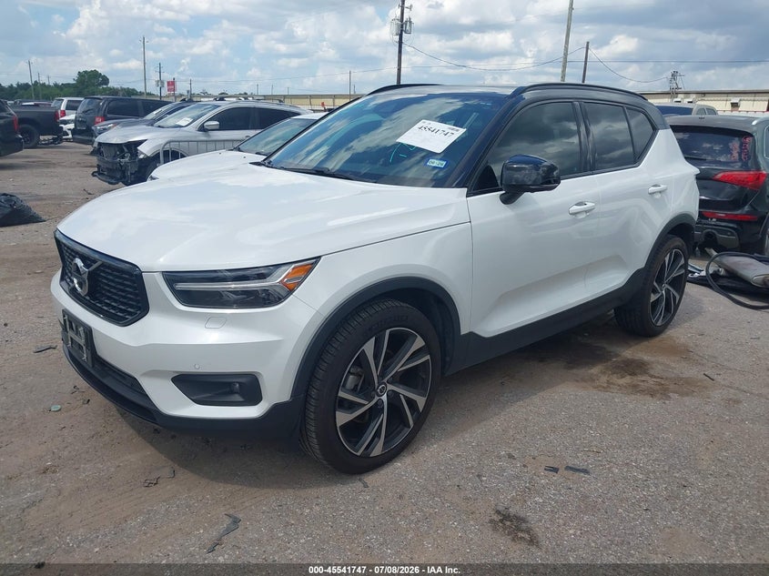 2021 Volvo Xc40 VIN YV4162UM4M2563507 IAAI salvage auction — REAR END, Salvage Title, sold $8,500 on 2026-08-20 (photo 2)