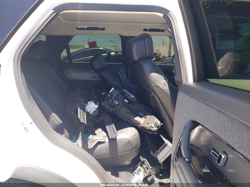 2024 Land rover Range rover sport VIN SAL1P9EU3RA421341 IAAI salvage auction — FRONT END, Salvage Title, sold $30,875 on 2026-08-19 (photo 8)