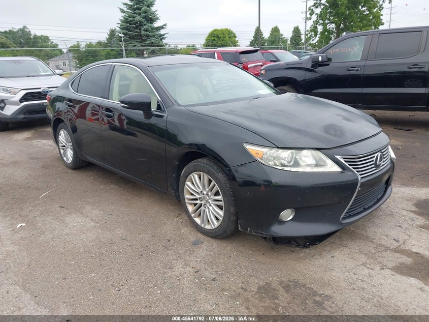 2013 Lexus ES VIN JTHBK1GG3D2079846 IAAI salvage auction — NORMAL WEAR, Clear (Michigan), sold $875 on 2026-07-16 (photo 1)