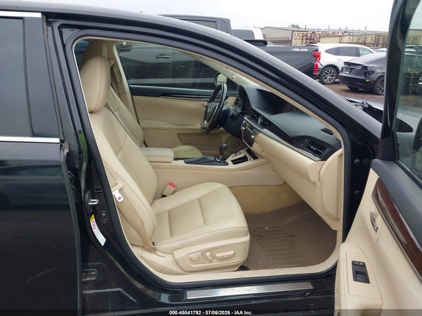 2013 Lexus ES VIN JTHBK1GG3D2079846 IAAI salvage auction — NORMAL WEAR, Clear (Michigan), sold $875 on 2026-07-16 (photo 5)