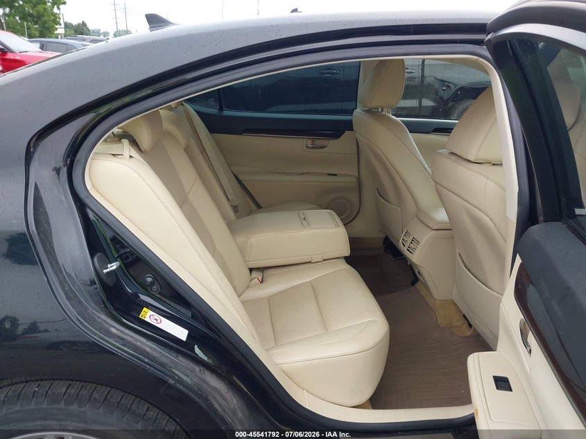 2013 Lexus ES VIN JTHBK1GG3D2079846 IAAI salvage auction — NORMAL WEAR, Clear (Michigan), sold $875 on 2026-07-16 (photo 8)
