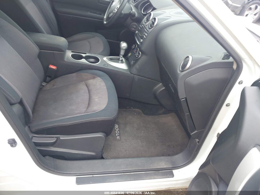 2013 Nissan Rogue VIN JN8AS5MV2DW657505 IAAI salvage auction — NORMAL WEAR, Clear (Massachusetts), sold $425 on 2026-07-31 (photo 5)