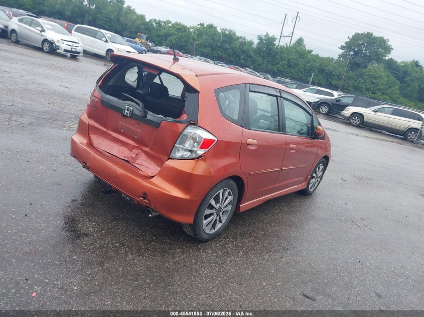 2012 Honda Fit VIN JHMGE8H68CC033384 IAAI salvage auction — REAR END, Salvage (Pennsylvania), sold $2,100 on 2026-07-17 (photo 4)